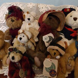 Large 9 piece Teddy Bear Lot Boyds Mary Meyer Brass Button Bears